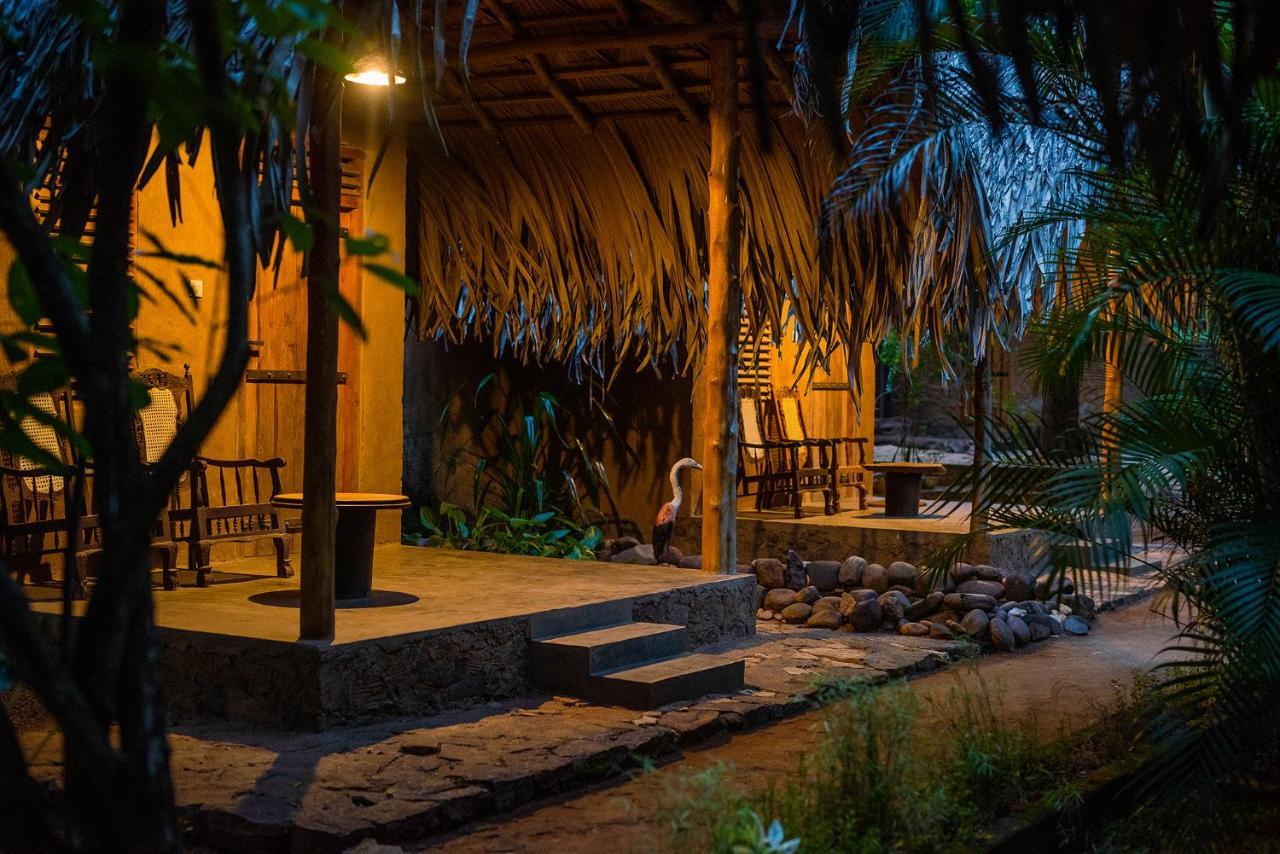 우다왈라웨 Private Organic House B&B 외부 사진
